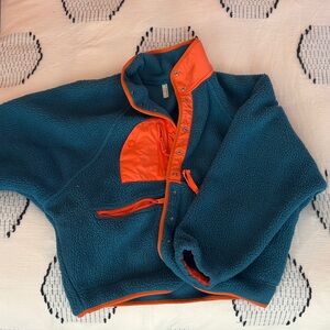 Free People hit the slopes fleece size small